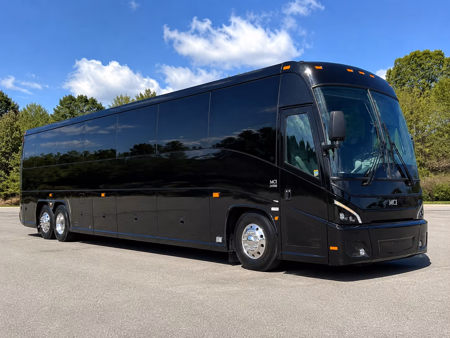 40-56 Passenger Charter Bus Exterior