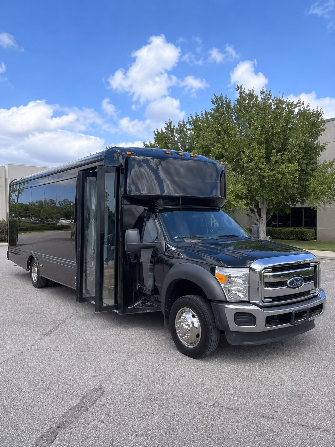 Newark Homecoming & Prom Party Bus Rentals