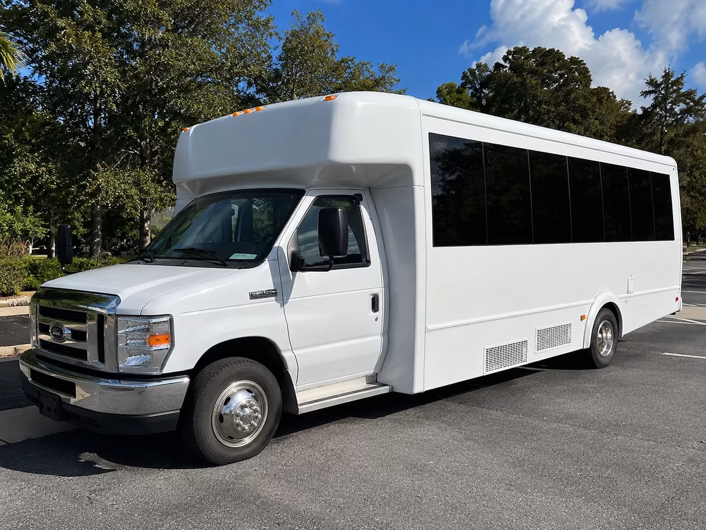 Queens Birthday, Sweet 16, & Quinceañera Transportation party bus exterior