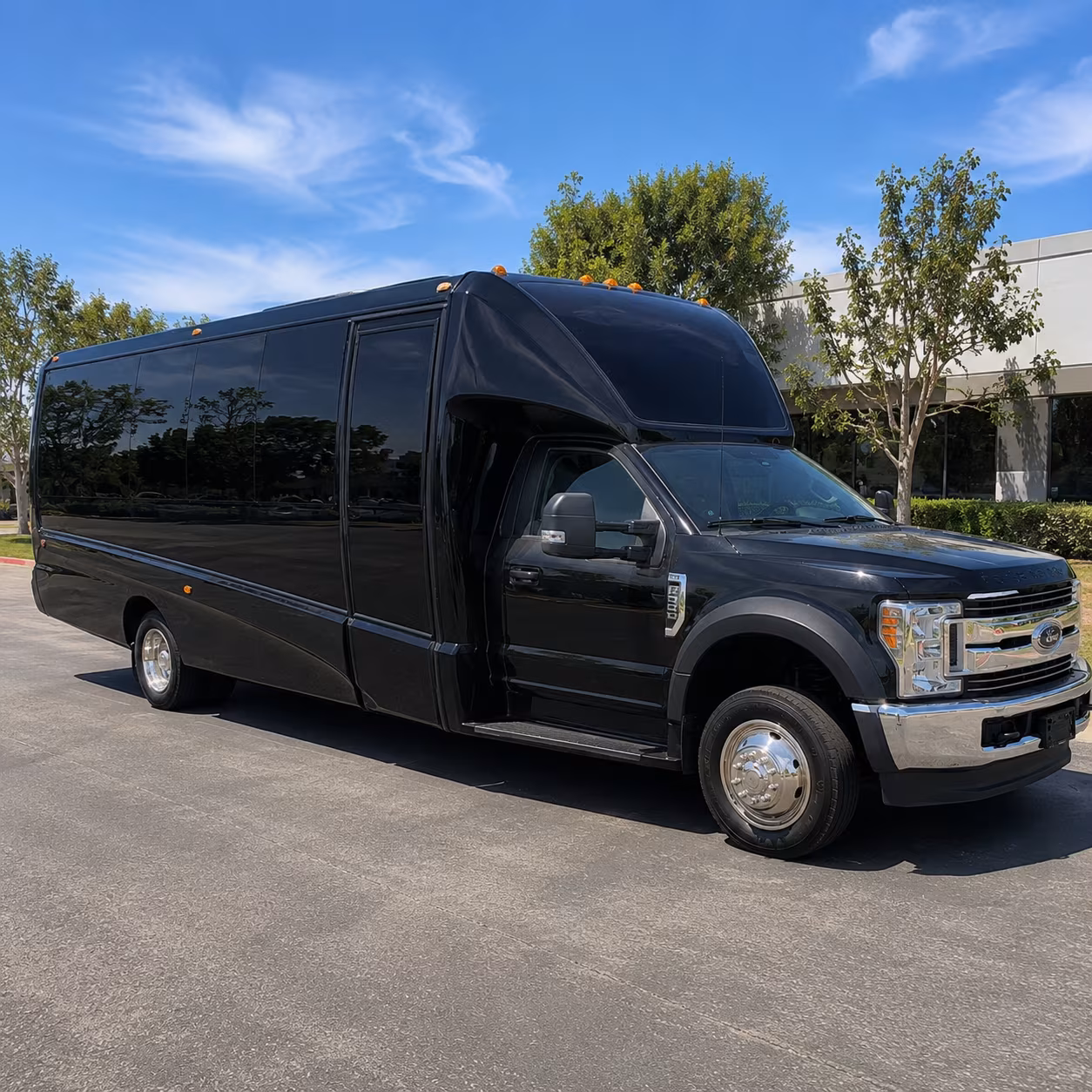 Queens Winery Tour & Pub Crawl Transportation party bus exterior